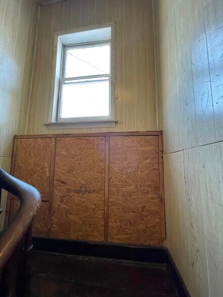 More Photos Of 128 S Market St, Frederick Apartments For Sale