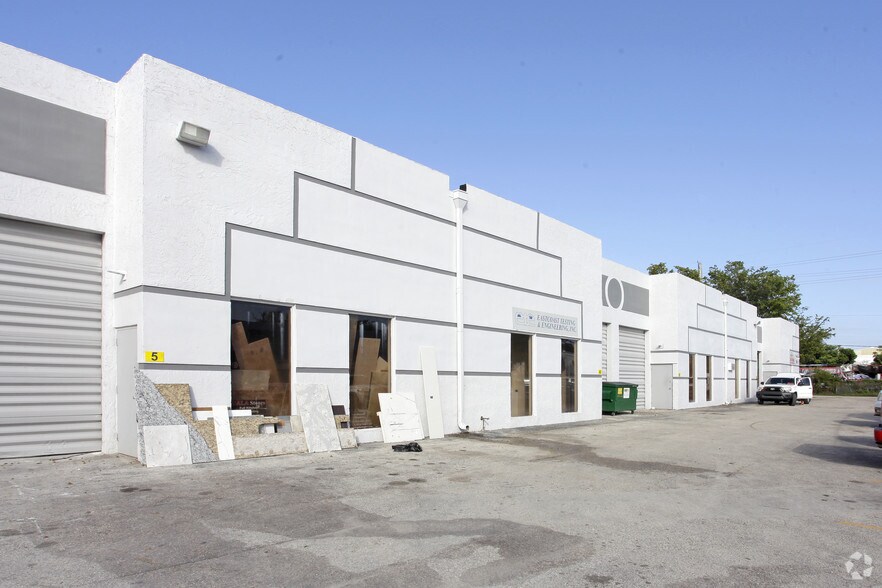 More Photos Of 1900 NW 33rd St, Pompano Beach Warehouse For Lease