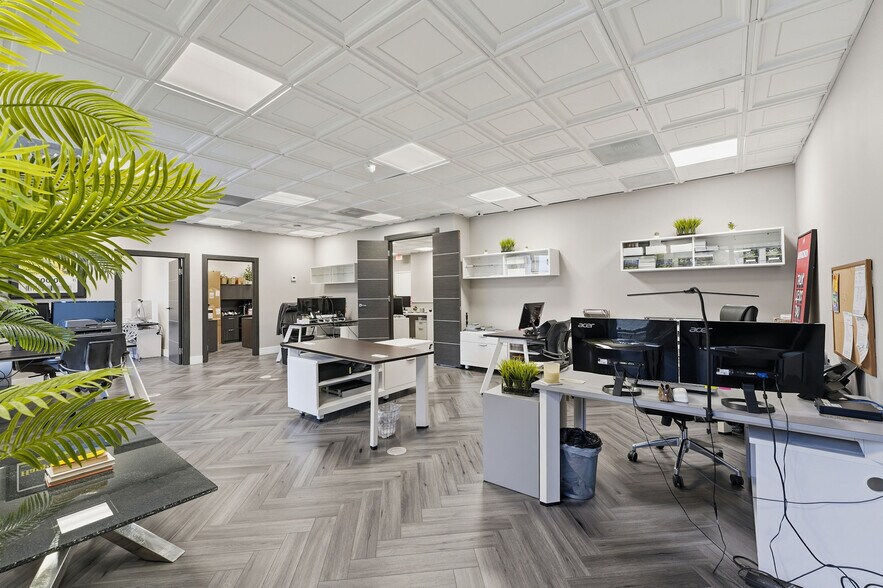 More Photos Of 520 NW 165th St, North Miami Beach Office For Sale