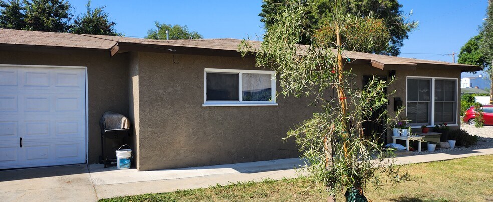 More Photos Of 4178 W 170th St, Lawndale Apartments For Sale