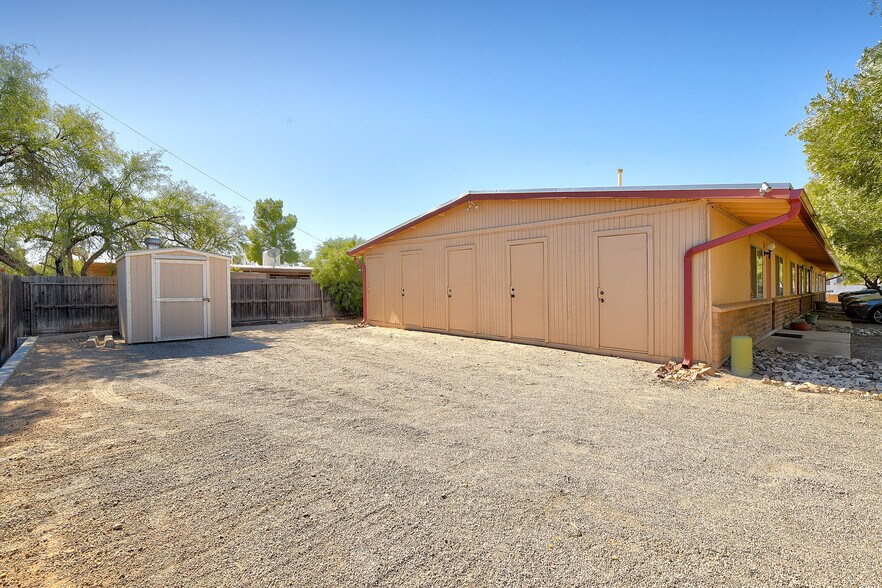 More Photos Of 2770 N Goyette Ave, Tucson Apartments For Sale