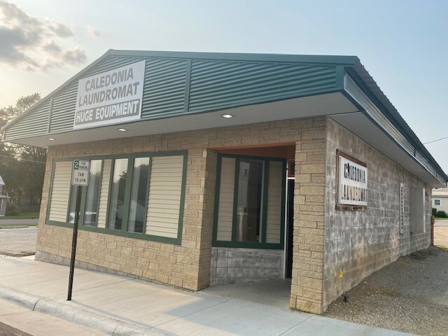 More Photos Of 118 Grove St, Caledonia General Retail For Sale