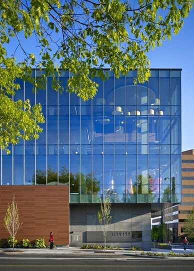 More Photos Of 801 C St, Vancouver Freestanding For Lease