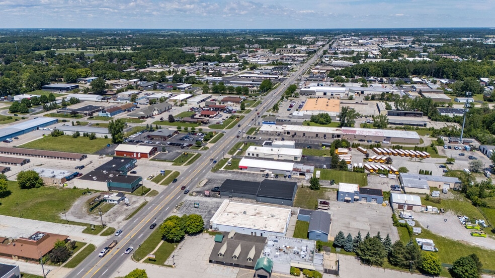 More Photos Of 3220 Bay Rd, Saginaw Storefront For Sale