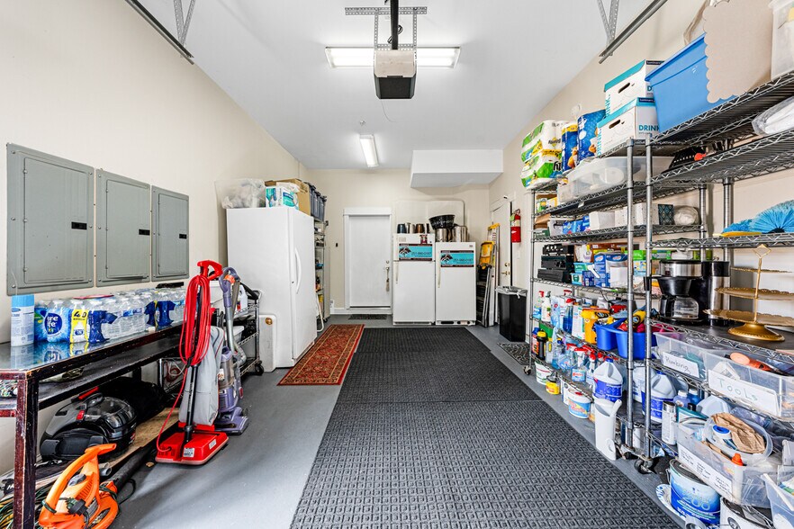 More Photos Of 202 S Mobile St, Fairhope Hospitality For Sale