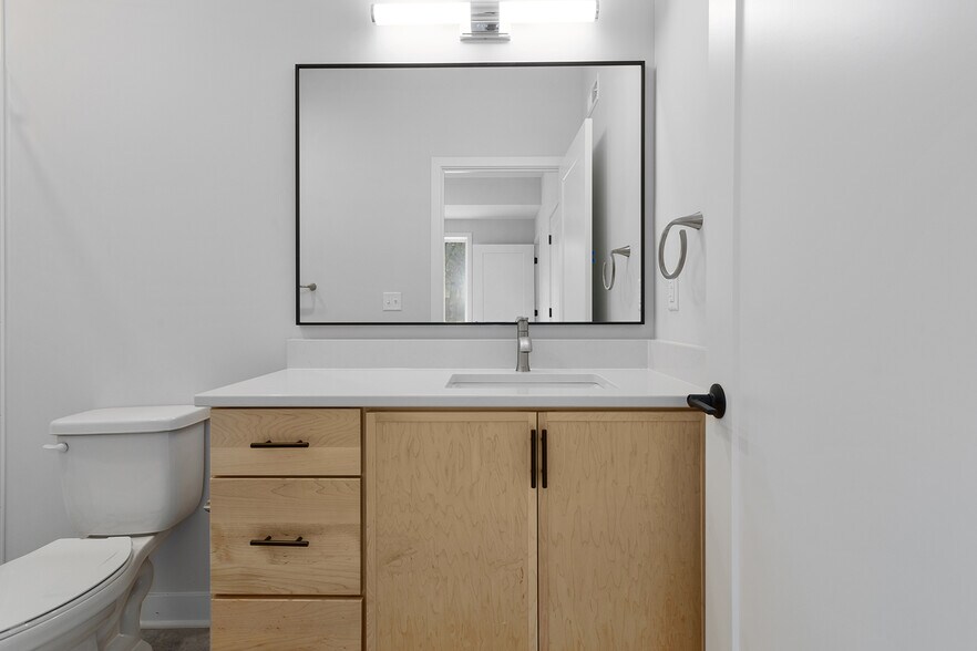 More Photos Of 4527 Forest Avenue, Kansas City Multifamily For Sale