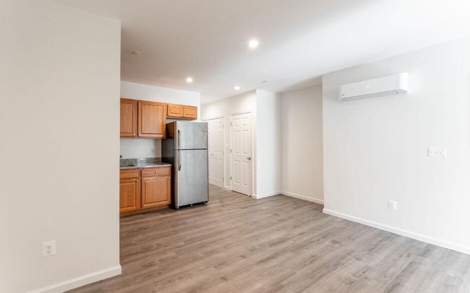 More Photos Of 2928 Nelson Pl Se, Washington Apartments For Sale