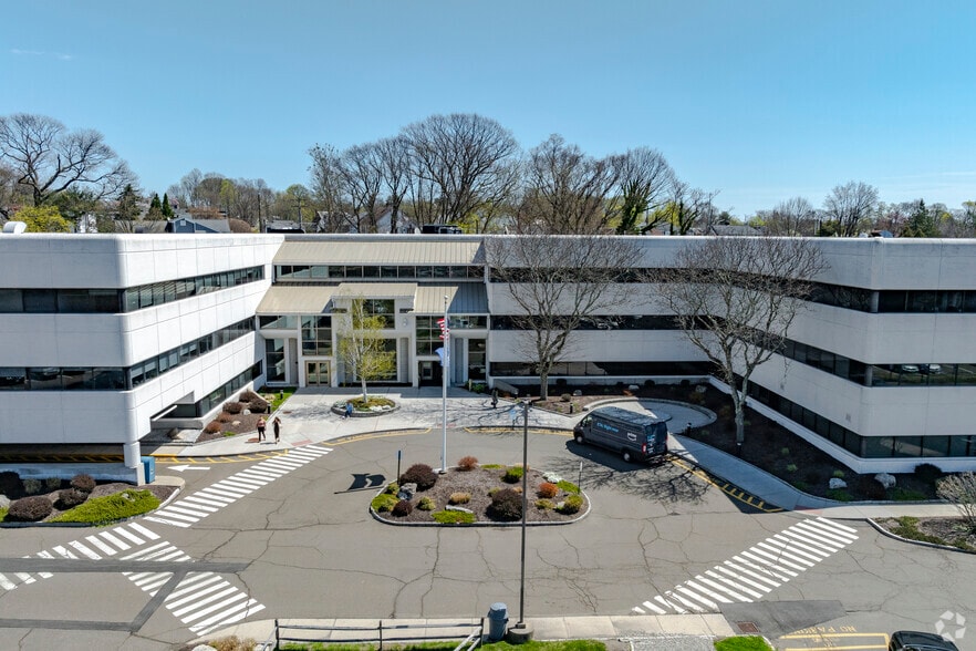 More Photos Of 148 East Ave, Norwalk Medical For Sale