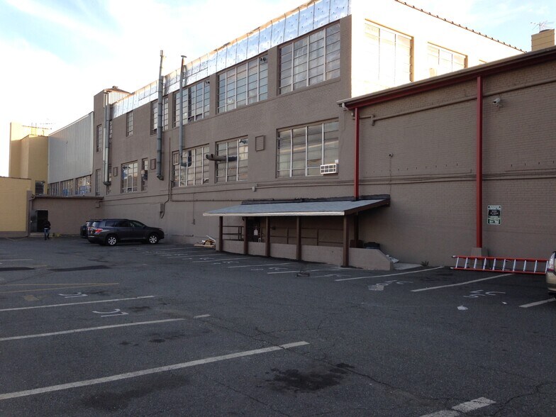 More Photos Of 457 Frelinghuysen Ave, Newark Warehouse For Lease