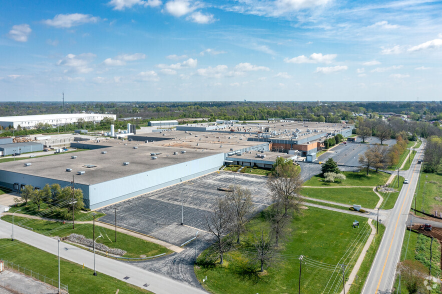 Primary Photo Of 900-1000 Tyrone Pike, Versailles Manufacturing For Lease