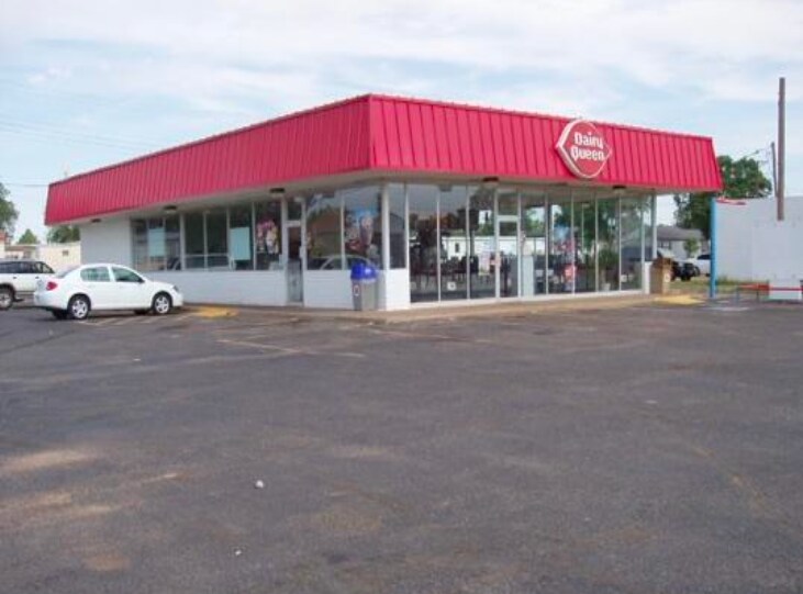Primary Photo Of 514 Main St, Sunray General Retail For Sale