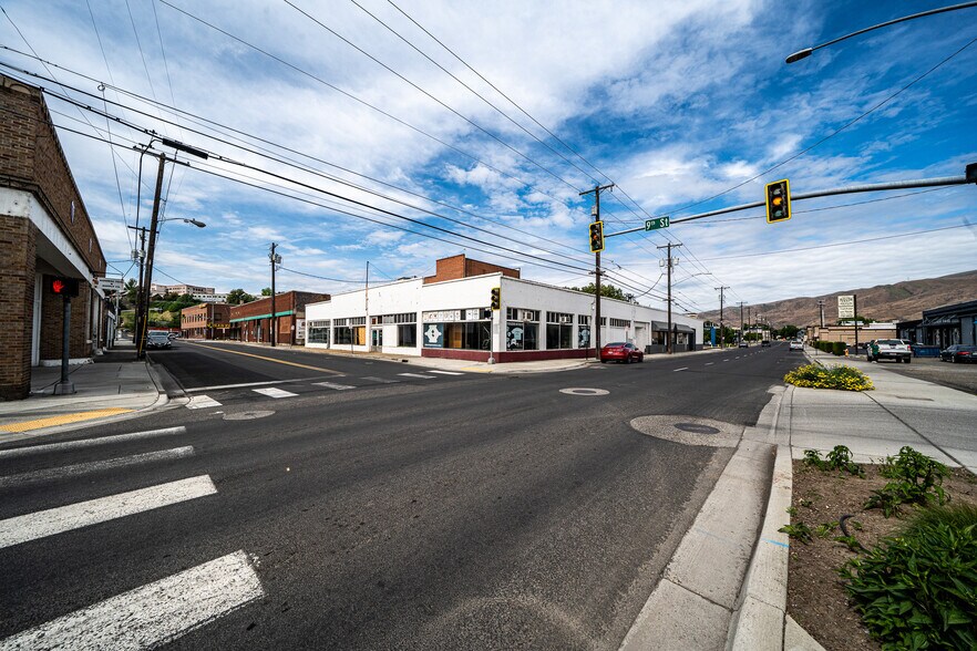 More Photos Of 844 D St, Lewiston Flex For Sale