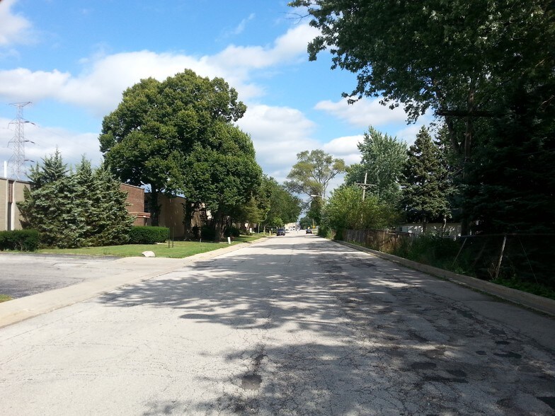 More Photos Of 5520 McDermott Dr, Berkeley Warehouse For Sale