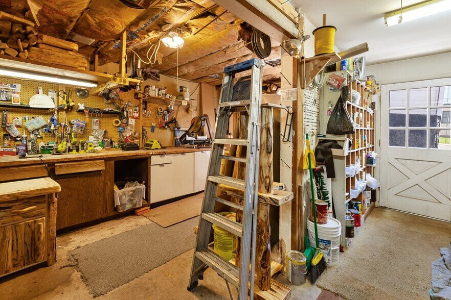 More Photos Of 120 E Midland Ave, Woodland Park Freestanding For Sale