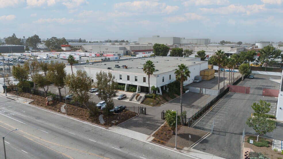 More Photos Of 2121 S Wilmington Ave, Compton Warehouse For Sale