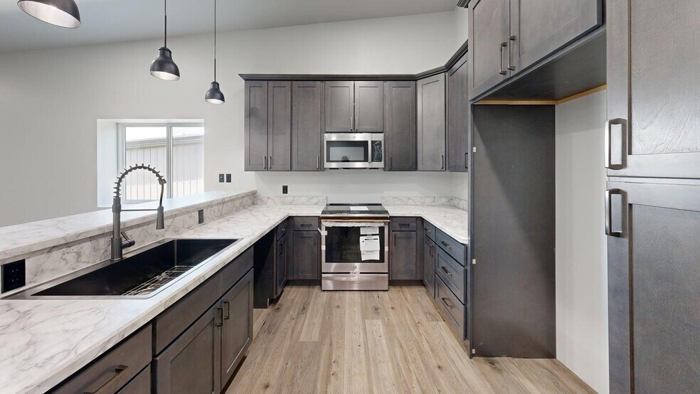 More Photos Of 3734 Crescent Lake Rd, Billings Warehouse For Sale