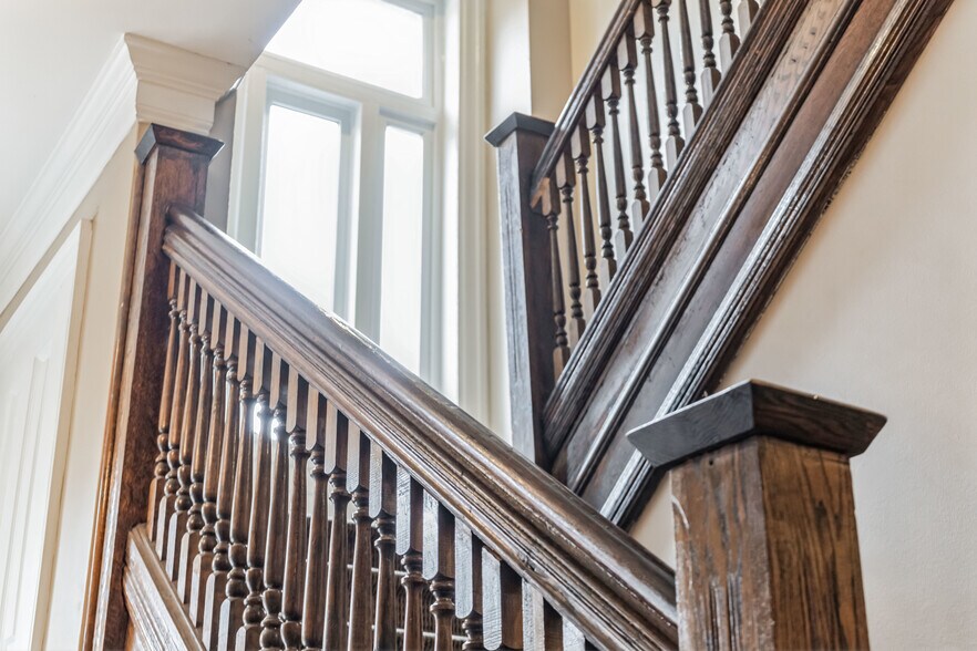 More Photos Of 2300 Locust St, Philadelphia Apartments For Sale