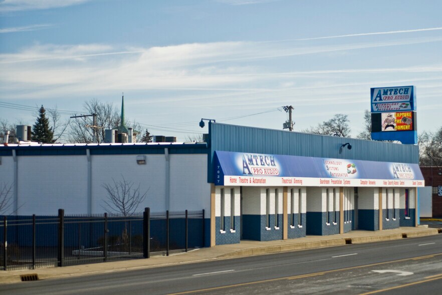 Primary Photo Of 7033 Calumet Ave, Hammond Auto Repair For Sale