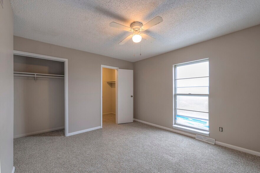 More Photos Of 6820 Chapel Dr, Belton Apartments For Sale