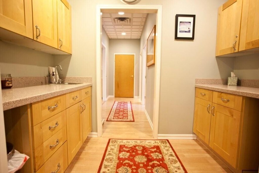 More Photos Of 188 E Bergen Pl, Red Bank Office For Sale
