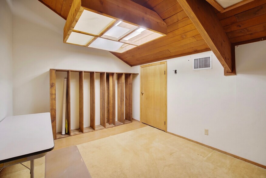 More Photos Of 3306 26th St W, Bradenton Medical For Sale
