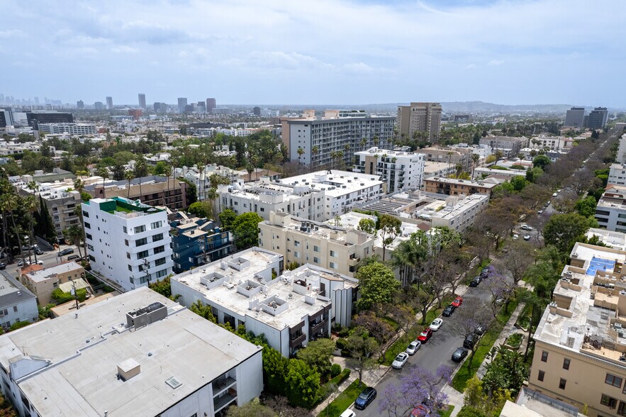 More Photos Of 412 N Oakhurst Dr, Beverly Hills Apartments For Sale