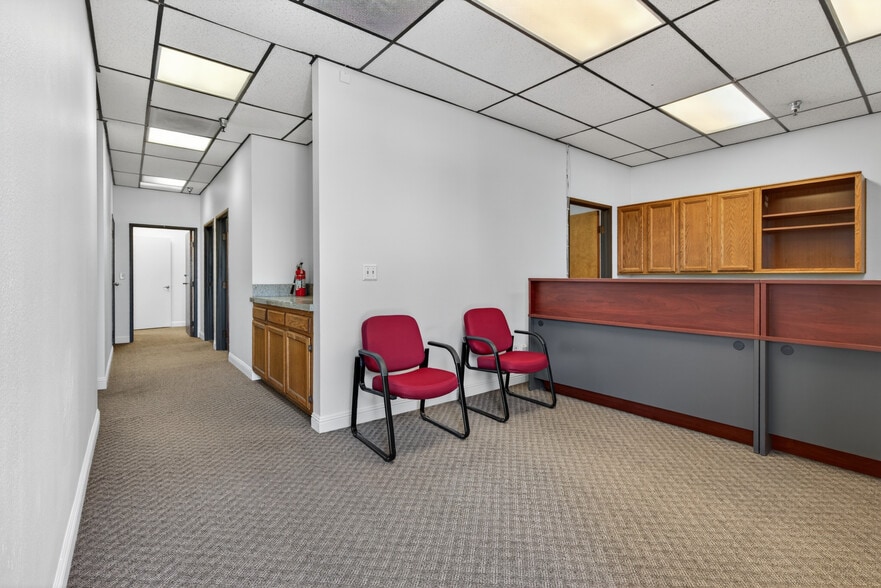 More Photos Of 4125 Market St, Ventura Light Manufacturing For Sale