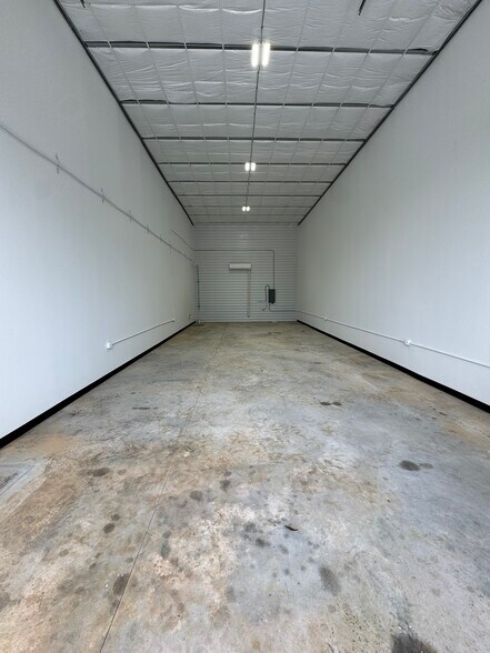 More Photos Of 100 Park Place Way, Carrollton Industrial For Sale