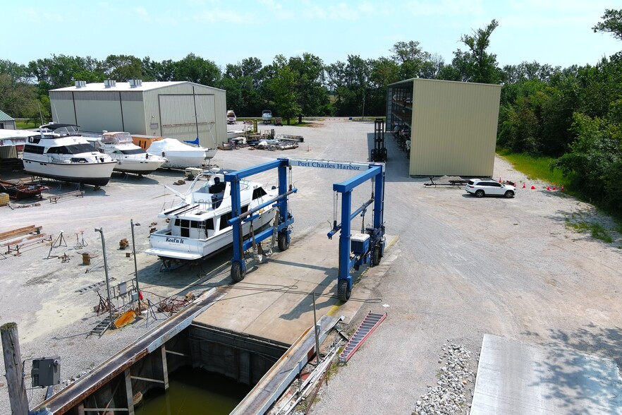 More Photos Of 6247 Highway V, Saint Charles Marina For Sale