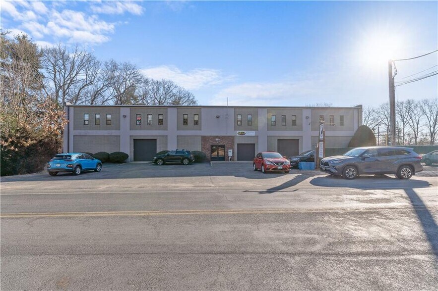 Primary Photo Of 220 Old Baptist Rd, North Kingstown Warehouse For Lease