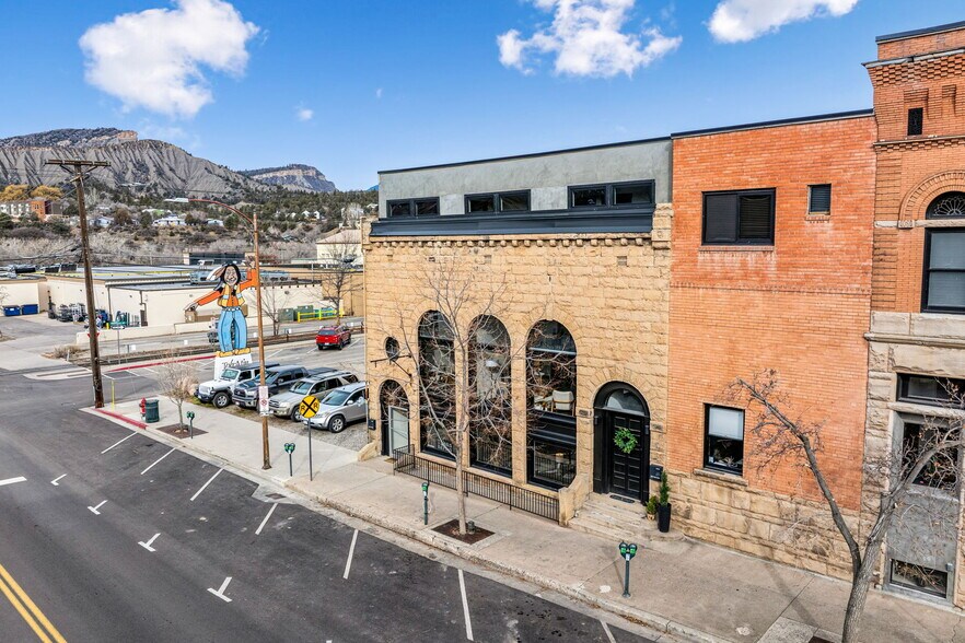 More Photos Of 120 W 9th St, Durango Flex For Lease