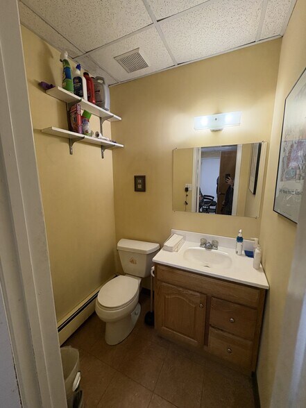 More Photos Of 312A Bedford Ave, Bellmore Healthcare For Sale
