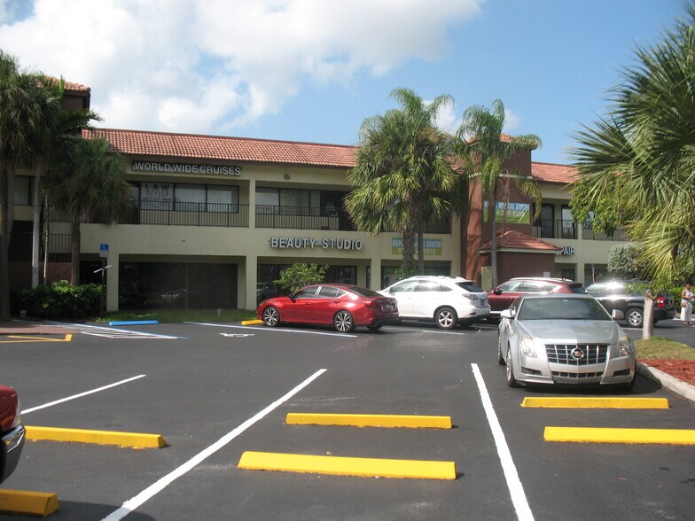 More Photos Of 8001-8085 W McNab Rd, Tamarac Unknown For Lease