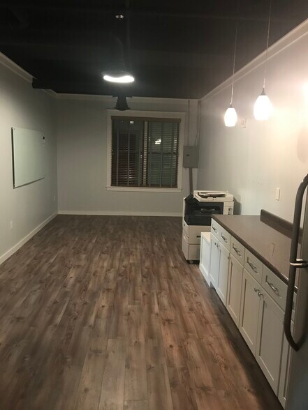 More Photos Of 2050 W County Highway 30A, Santa Rosa Beach Loft Creative Space For Sale