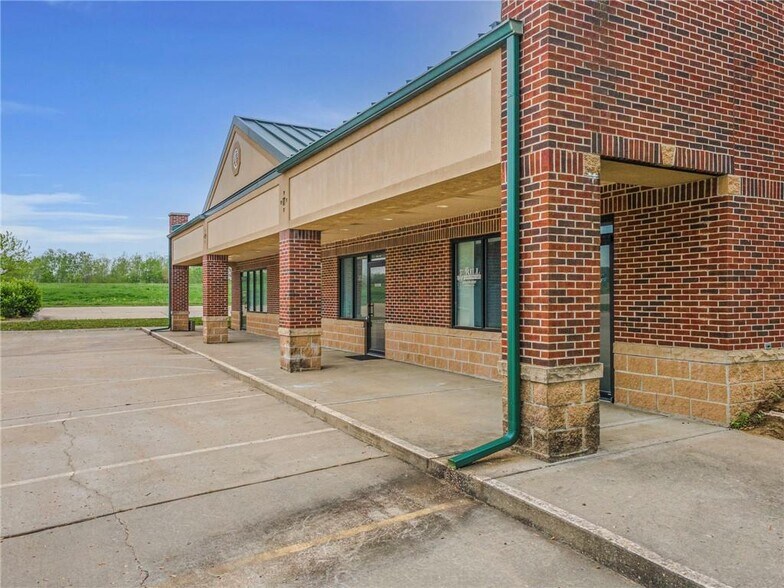 More Photos Of , Trimble Office For Sale