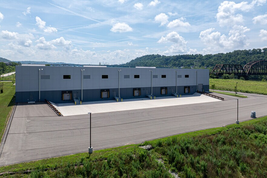 More Photos Of 150 E Shore Dr, Rankin Flex For Sale