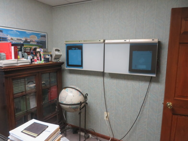 More Photos Of 1130 US Highway 202 S, Raritan Medical For Sale