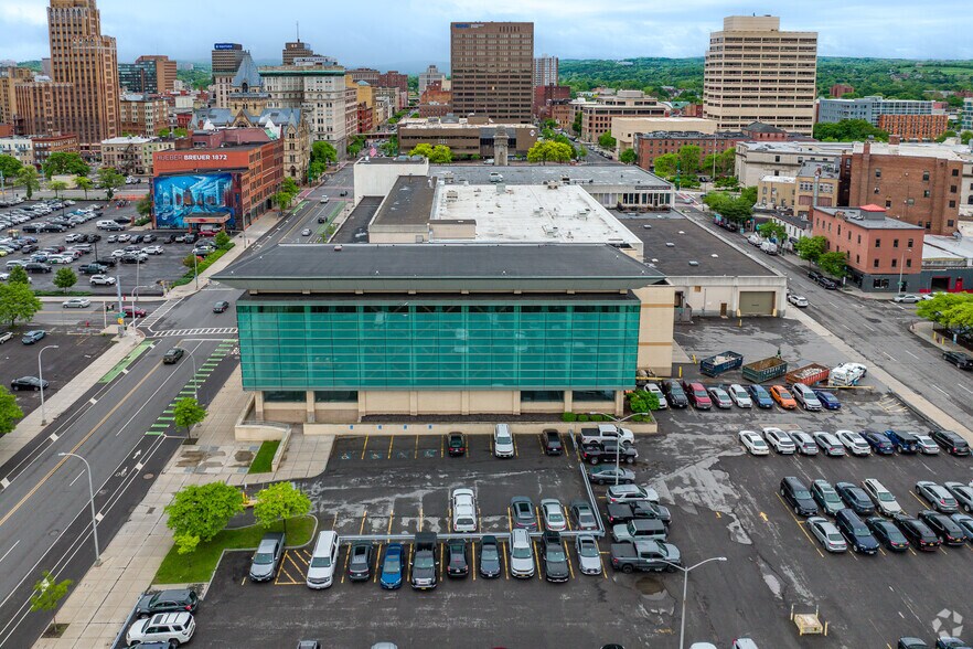 More Photos Of 101-239 N Salina St, Syracuse Office For Lease