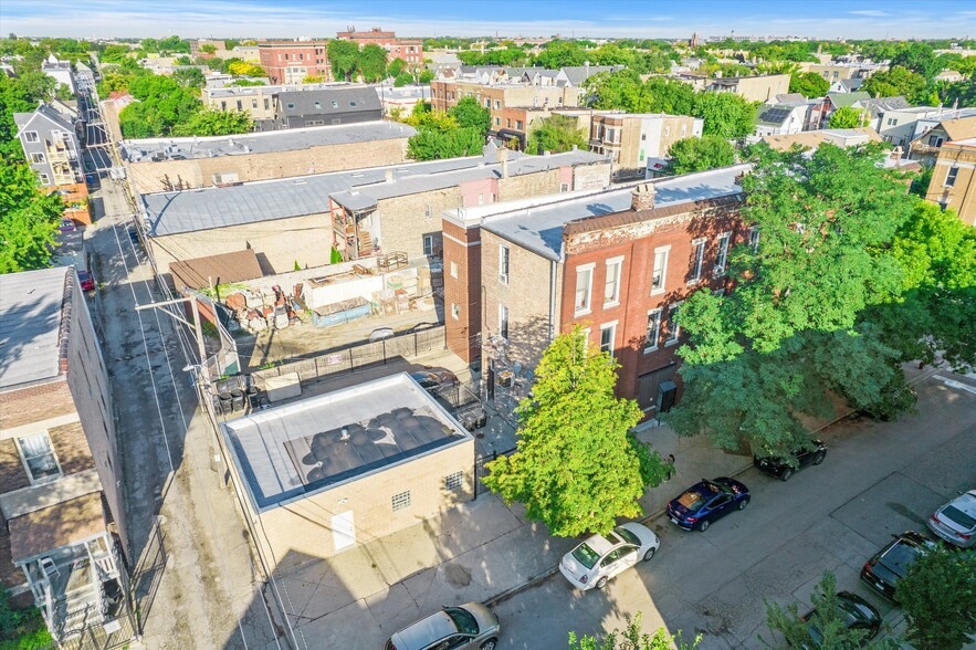 More Photos Of 3501 W Armitage Ave, Chicago Apartments For Lease