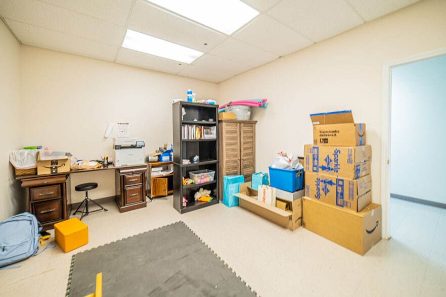 More Photos Of 3530 Park Plaza Rd, Paducah Warehouse For Sale