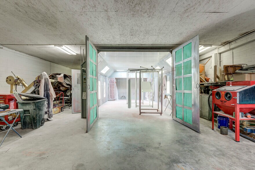 More Photos Of 127 Cherry St, Johnson City Industrial For Sale