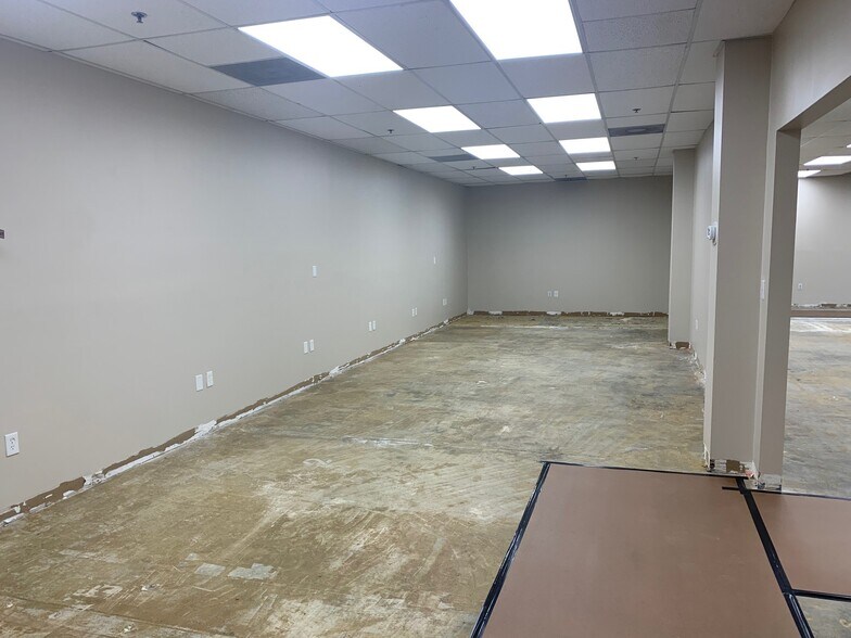 More Photos Of 1020 NW 6th St, Deerfield Beach Light Distribution For Lease