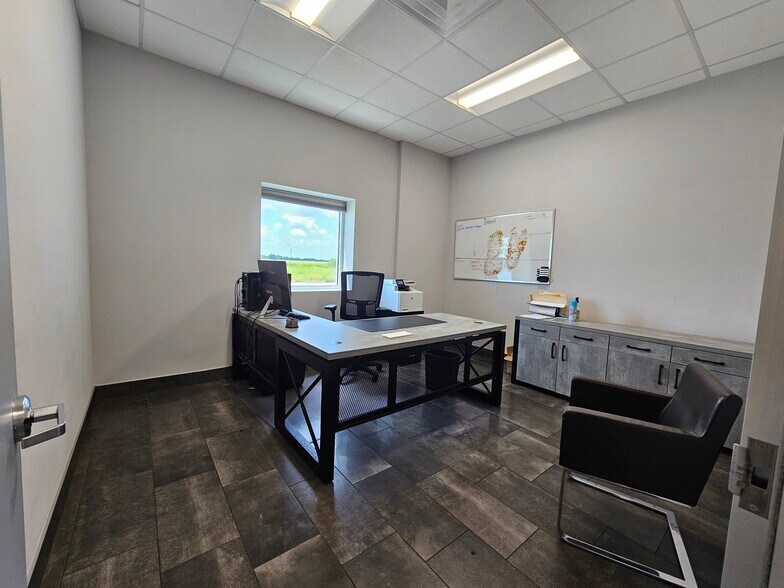 More Photos Of 51 County Road 171, Bay City Manufacturing For Sale