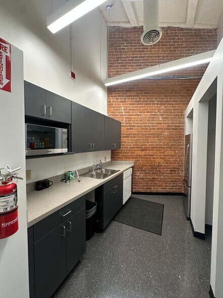 More Photos Of 401 E Court St, Cincinnati Office For Lease