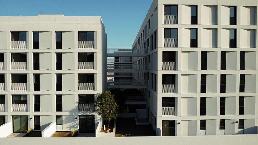 More Photos Of 200 Mesnager St, Los Angeles Apartments For Lease