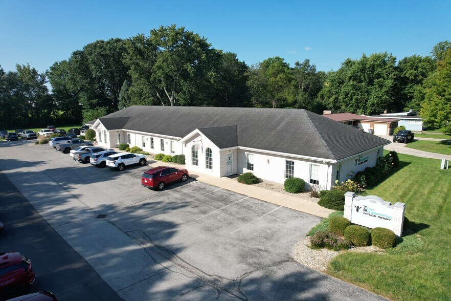More Photos Of 613 W Lincoln Rd, Kokomo Medical For Sale