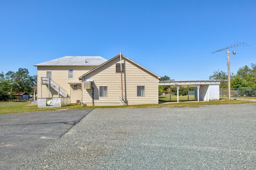 More Photos Of 7672 S Shingle Rd, Shingle Springs General Retail For Sale
