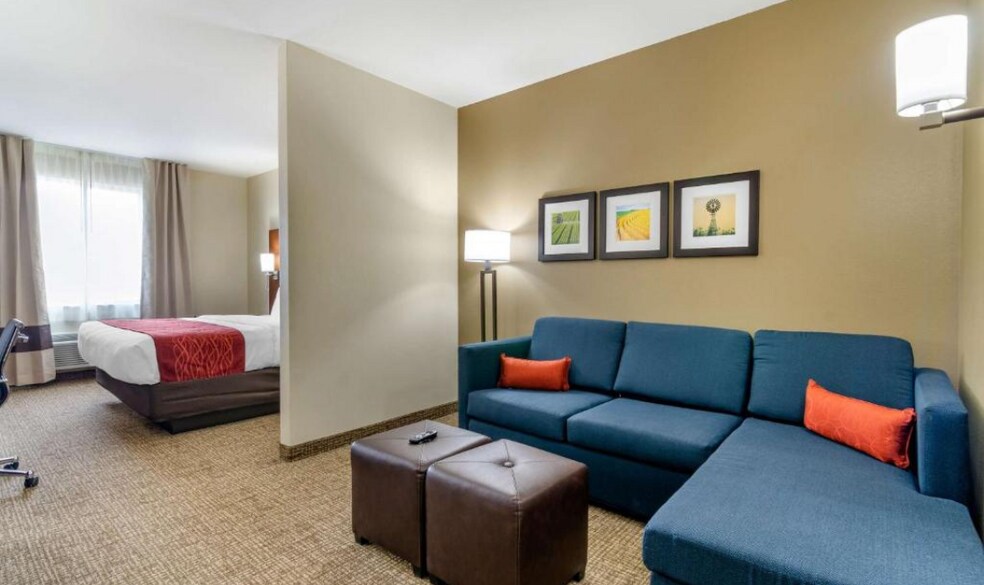 More Photos Of 1949 N 9th St, Salina Hotel For Sale