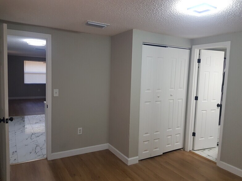 More Photos Of 311 58th Ave E, Bradenton Apartments For Sale