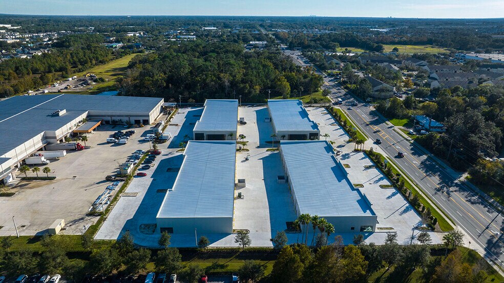 More Photos Of 375 Monroe Rd, Sanford Unknown For Lease